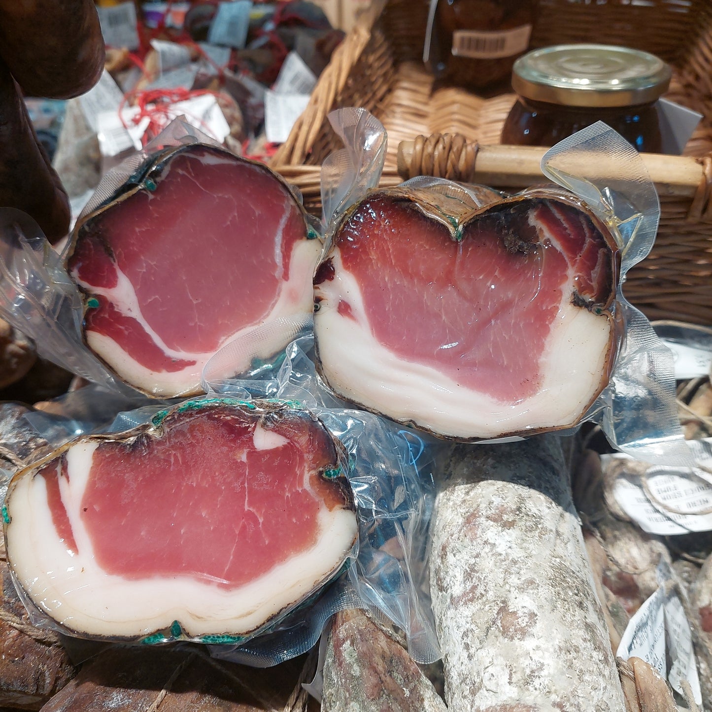 Demi Lonzu Cochon Noir