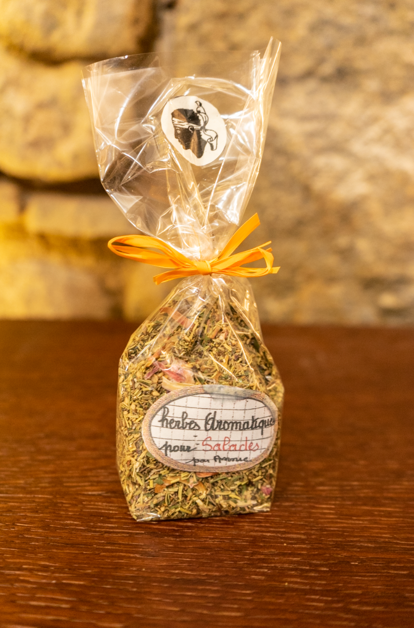 Herbes aromatiques du jardin pour Salades